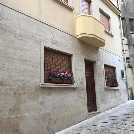 Sotto Il Castello-affittacamere Maison d'hôtes