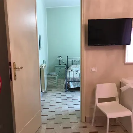 Sotto Il Castello-affittacamere Maison d'hôtes *